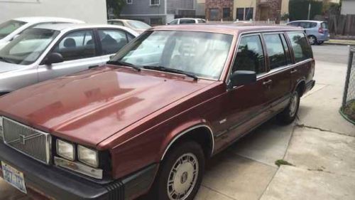1987 740 gle wagon 5 speed manual, runs great, as-is for parts