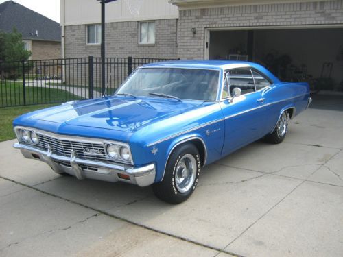 Beautiful rare 1966 impala two door fastback 454 v8 big block -buckets / console