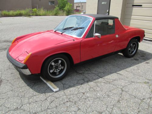 Porsche 914 (914-4) 1972 great condition body chassis  roller  needs motor