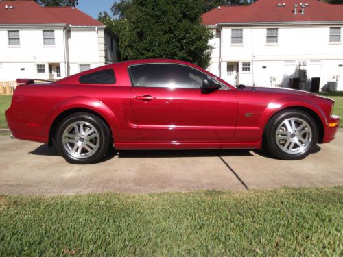 2005 mustang gt premium 52k 2 owners manual trans fully maintained needs nothing