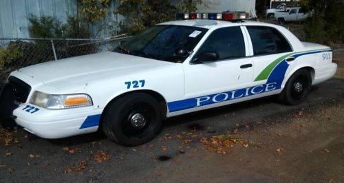 2007 ford crown victoria police interceptor sedan 4-door 4.6l