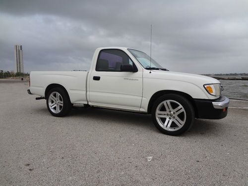1998 toyota tacoma dlx truck 2wd- 2.4l -dvd player + 18" rims &amp; spare 15" wheels