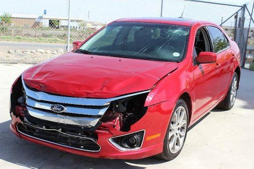 2012 ford fusion salvage repairable rebuilder only 8k miles runs!!!