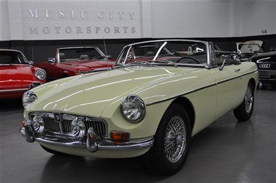 Well documented overdrive wire wheel mgb with excellent run and drive!