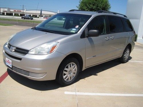 2005 toyota sienna le  3.3l v6 auto 7 pass 1 owner runs great