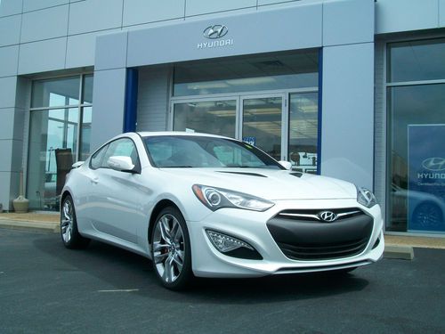 2013 hyundai genesis coupe 3.8 track coupe 2-door 3.8l-new
