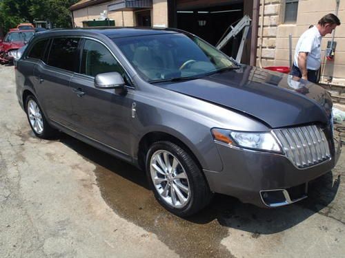 2010 lincoln mkt awd, salvage, damaged, wrecked, damaged, eco boost,good bags