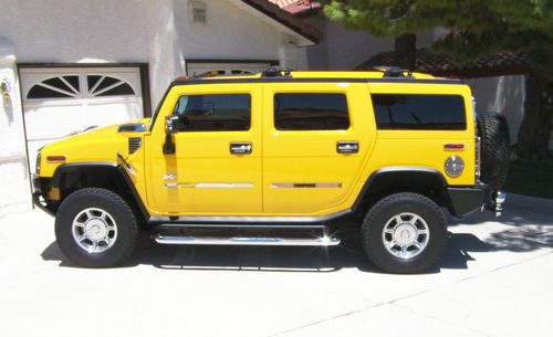 2006 h2 hummer, yellow, low miles, luxury package, car fax, extra chrome, loaded