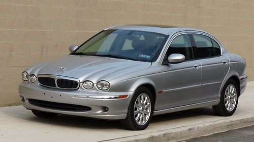 Beautiful 2003 jaguar x-type sedan awd. 2.5l. sunroof. loaded. 126k miles