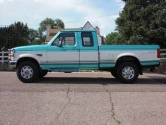 5 speed, extended cab, short bed, 4x4