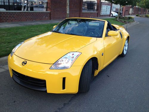 2005 nissan 350z roadster rare yellow convertible 6-speed fully loaded low miles