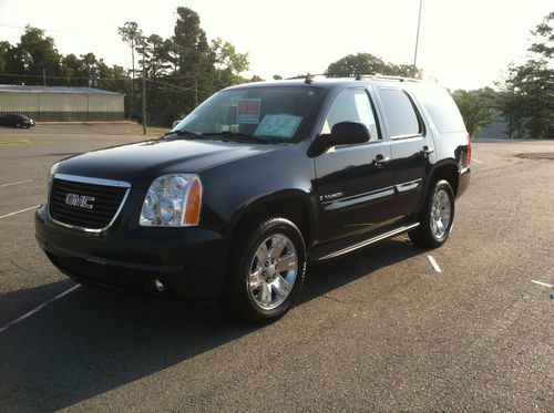 2007 yukon slt-2   one owner  loaded with options - excellent condition