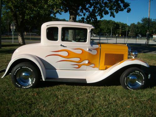 1930 30 ford model a coupe street rod show car hot rod pearl white flames hotrod