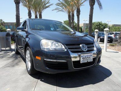 Tdi 2.0l auto moon leather clean carfax excellent cond smoke free low miles