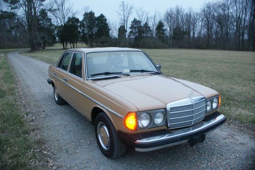 1978 mercedes-benz 240d factory two-tone interior