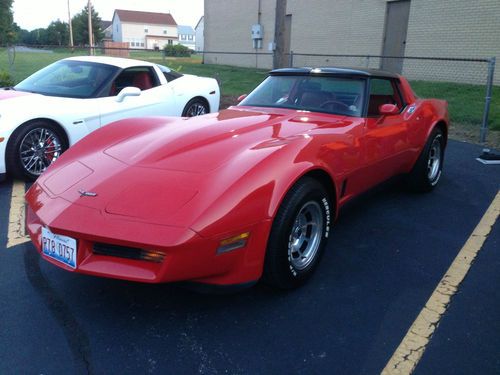 1981 chevrolet corvette red/red restored new ho 330 hp vortec gm crate engine