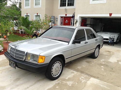 1985 mercedes benz 190-e ,clean,runs smooth ,cold a/c