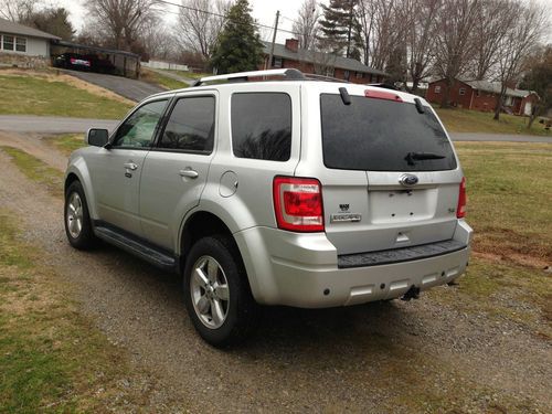 2010 ford escape limited fwd 3.0l 28k fully loaded lowest price everywhere!!!