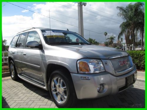 06 silver v8 suv *heated leather seats *leather &amp; wood steering wheel*navigation