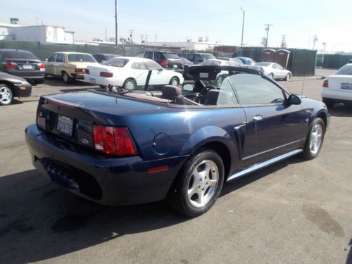 2003 Ford Mustang, NO RESERVE, image 2