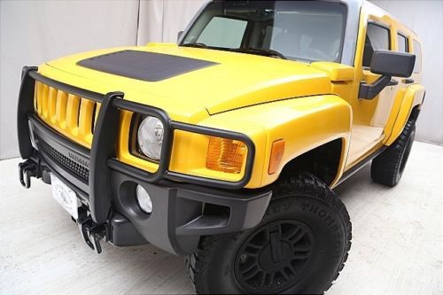 We finance! 2006 hummer h3 4wd power sunroof