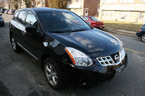 2011 nissan rogue awd 4dr sv, only 5k, loaded