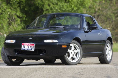 1996 mazda miata - low miles - hardtop - no reserve