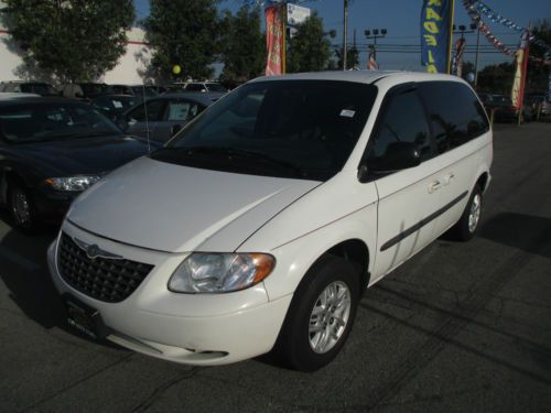 2004 chrysler town &amp; country