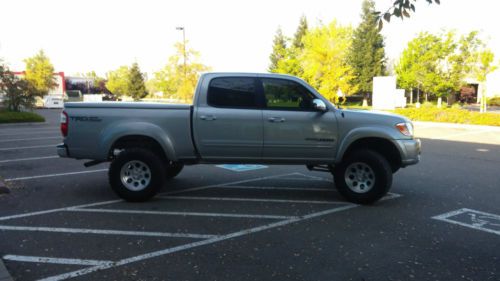Sell used 2005 Toyota Tundra V8 4X4 Lifted, 35" Toyo off ...