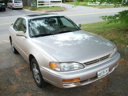 1996 toyota camry camry v6le gold sunroof  chrome wheels automatic 3l v6