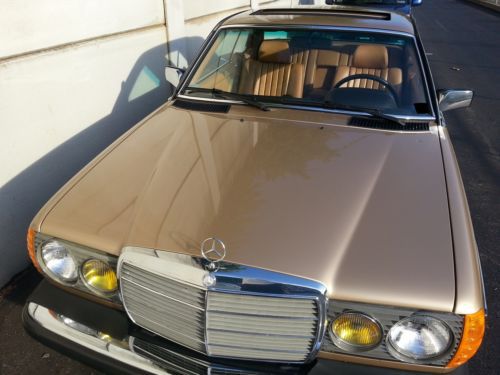 1983 mercedes 300cd 47,000 original miles heavily documented dealer maintained