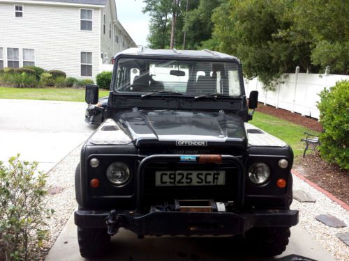1986 landrover defender 90 3.5 v8 with off road extras in black with sc title!!