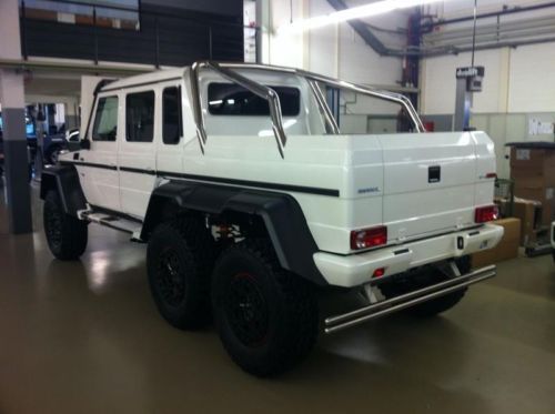 Mercedes-benz g63 amg 6x6 - full option