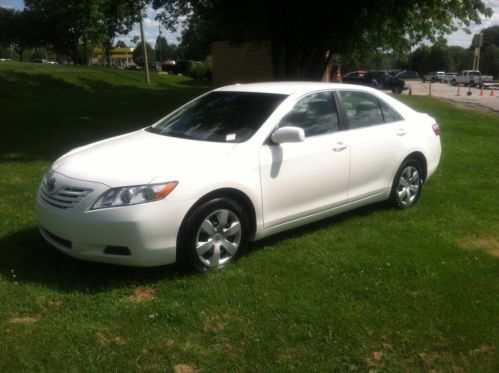 2008 toyota camry le low reserve