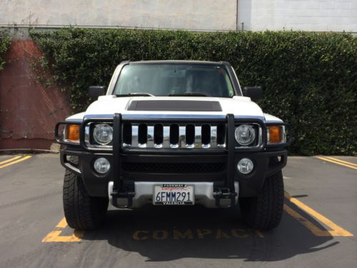 2008 white hummer h3 adventure package 5 cylinders excellent condition