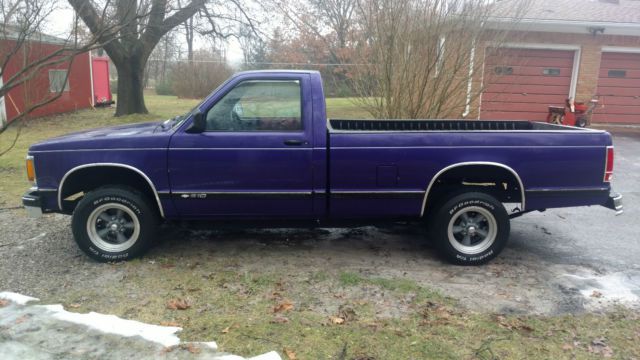Best vehicle in the world is for sale 1991 chevrolet s10 tahoe 4.3l 5speed $1999 obo runs good 949-590-0710