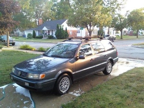 1996 volkswagen passat glx wagon 4-door 2.8l manual transmission