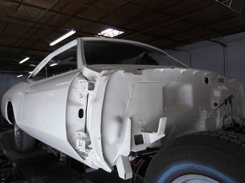 1968 buick riviera 2-door pearl white