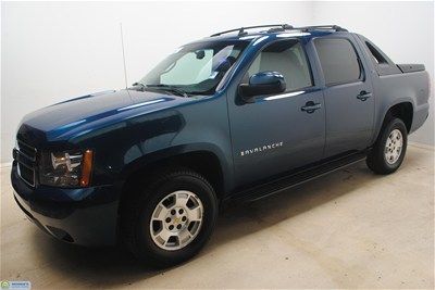 2007 chevy avalanche lt, 109k,leather,tow,roof,1 owner