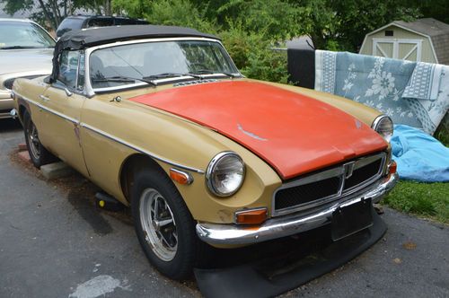 1974 mgb chrome bumper year needs work, gold, title on hand!!