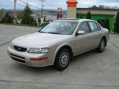 1995 nissan maxima gle sedan 4-door 3.0l