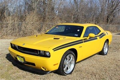 10 challenger r/t yellow with black stripes 5.7 hemi loaded low miles