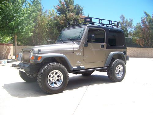 2004 jeep wrangler x sport utility 2-door 4.0l