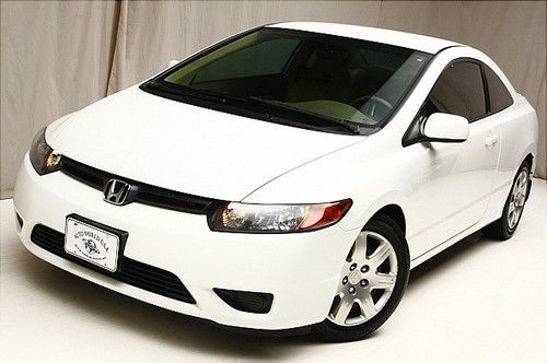 We finance! 2008 honda civic lx coupe fwd cd player a/c