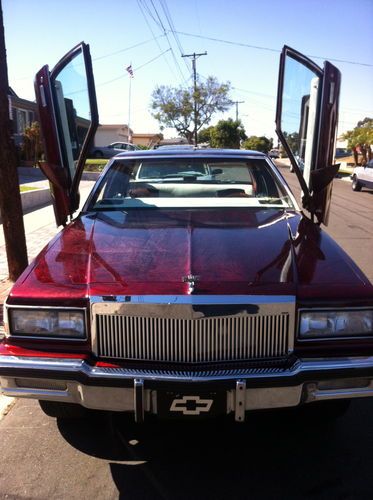Purchase Used 1988 Chevrolet Caprice Base Sedan 4 Door 5 7l Box