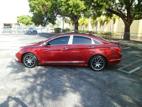 Custom sonata 2011 one of a kind.burgundy &amp; beige cloth interior.