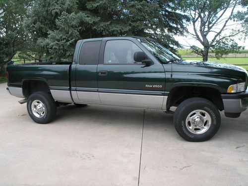 2001 dodge ram 2500 4wd cummins diesel extended cab  nr