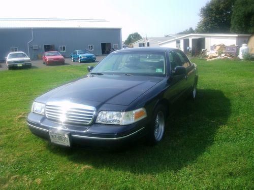 1999 ford crown victoria 4.6l police package dual exhaust gold a/c runs great
