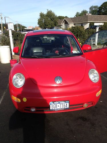 2000 5 speed-turbo red vw new beetle very good condition with sunroof