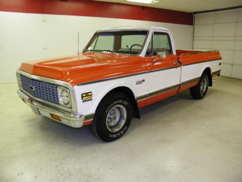 1972 chevy c-10 cheyenne super very sharp truck! looks and runs great! l@@k